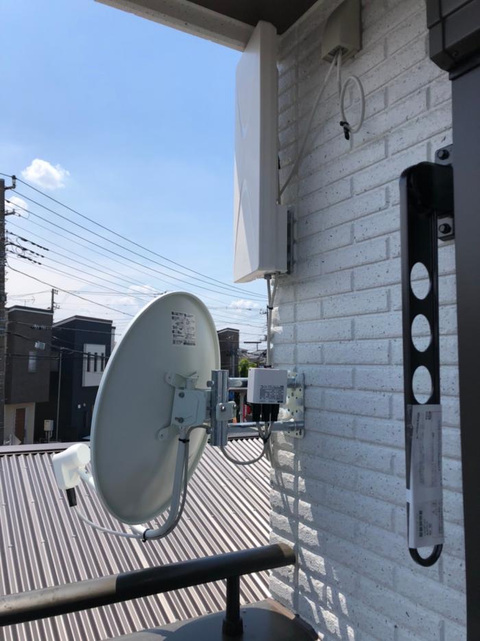越谷市袋山|デザインアンテナ+BSアンテナ工事