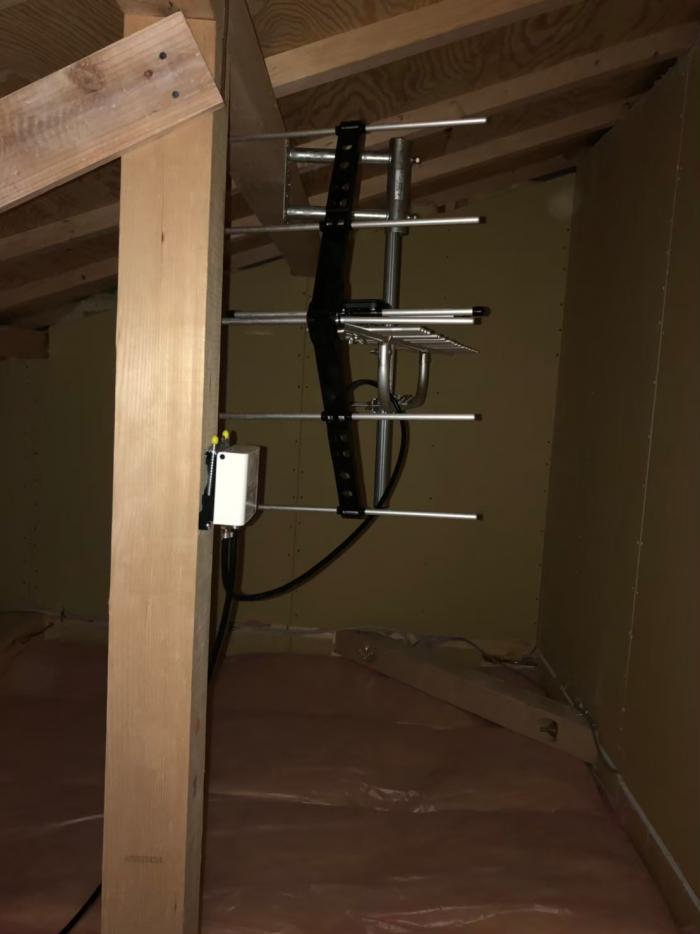 三郷市中央|UHFアンテナ屋根裏設置工事